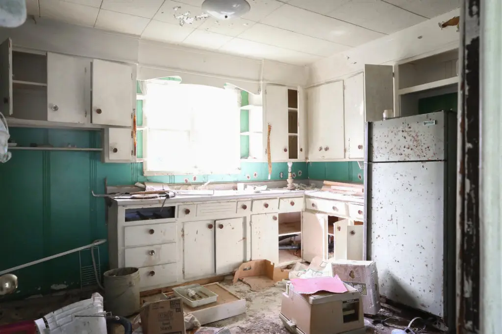 Demo Pros performing dust-free interior demolition in an abandoned Montana building, preparing the space for safe renovation.